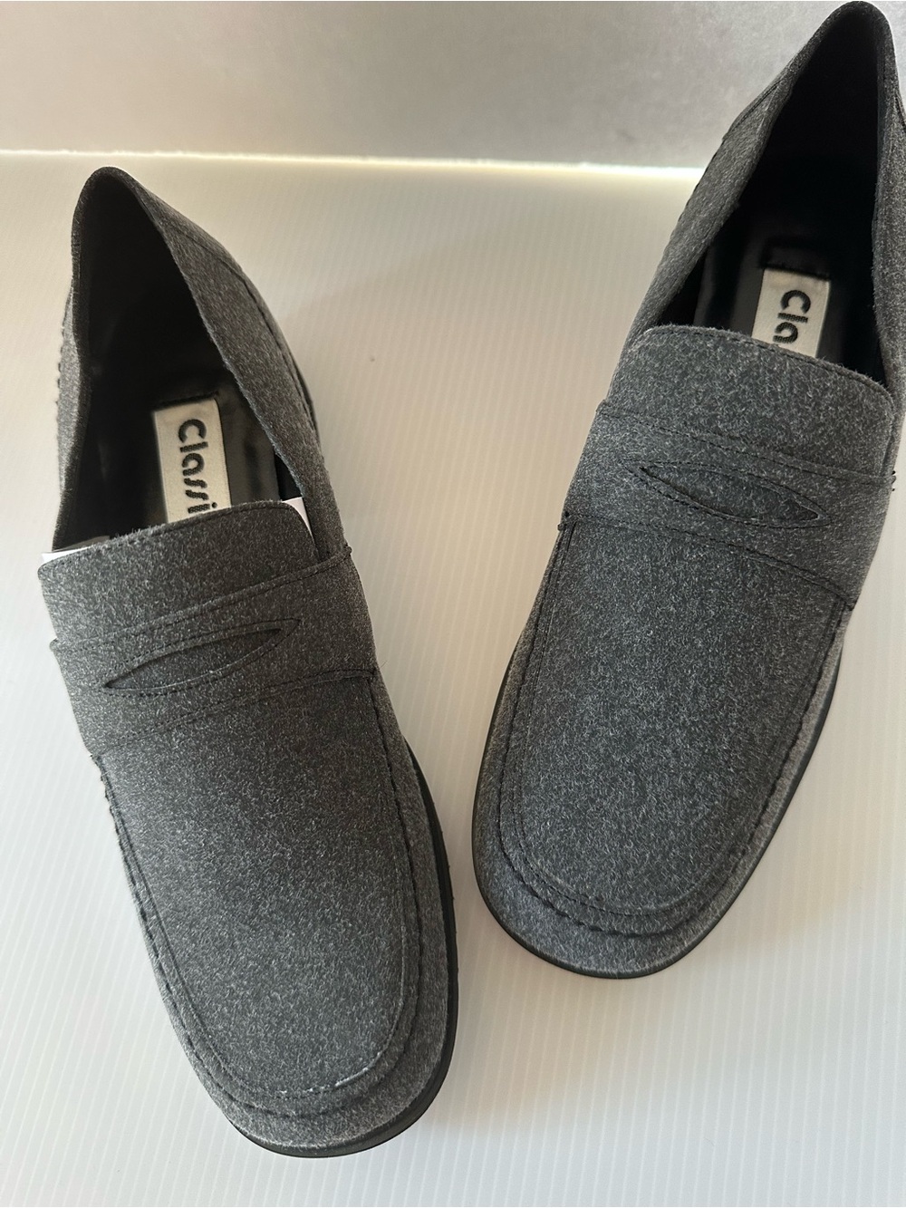 Vintage Y2K Classique Gray Penny Loafers NIB 7.5 Block Heel